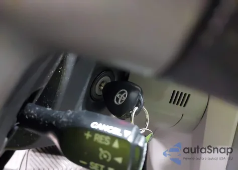 2011 Toyota Corolla Le z USA, uszkodzony, nr VIN 2T1BU4EE9BC639253